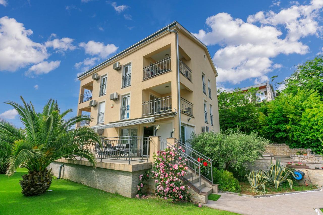 Family Heritage Crikvenica Exterior foto